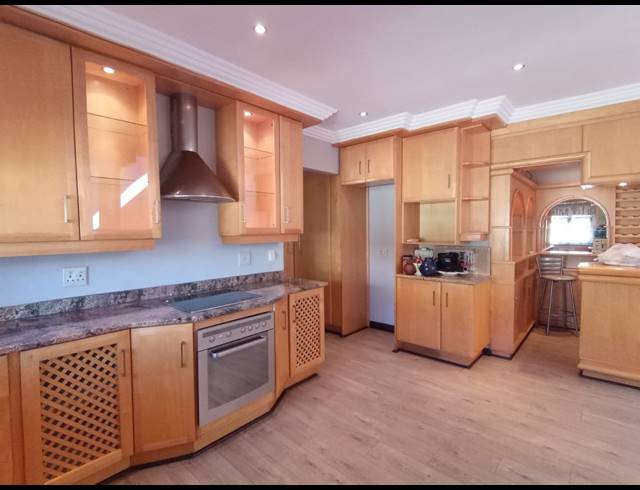 3 BEDROOM TOWNHOUSE FOR SALE IN THREE RIVERS PROPER